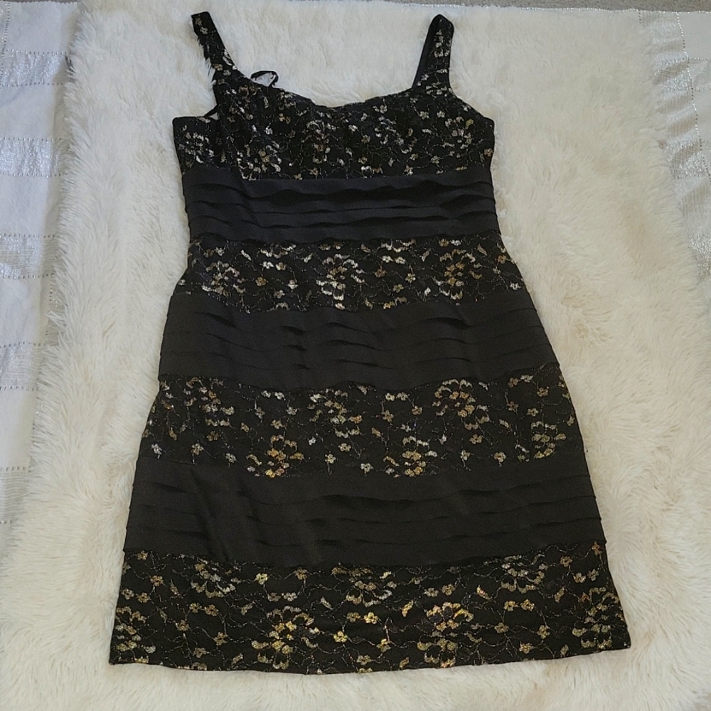 SL Fashions Sleeve-less Floral Illusion Dress Black-Gold US 12